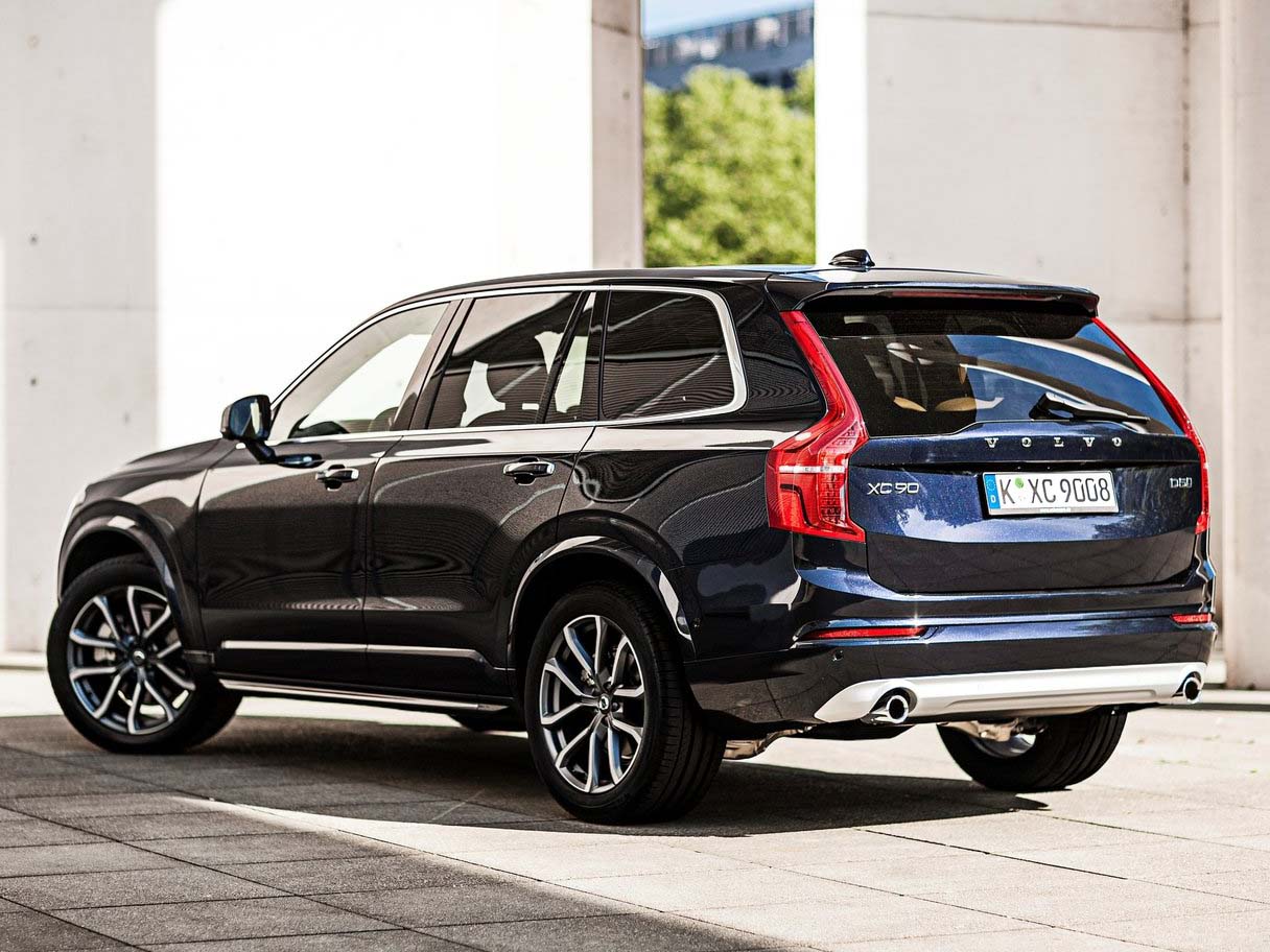 volvo crossover lease